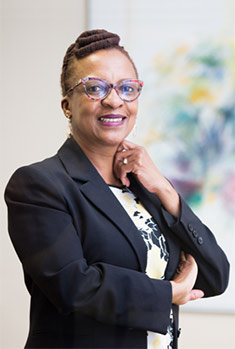 Dr Renosi Mokate