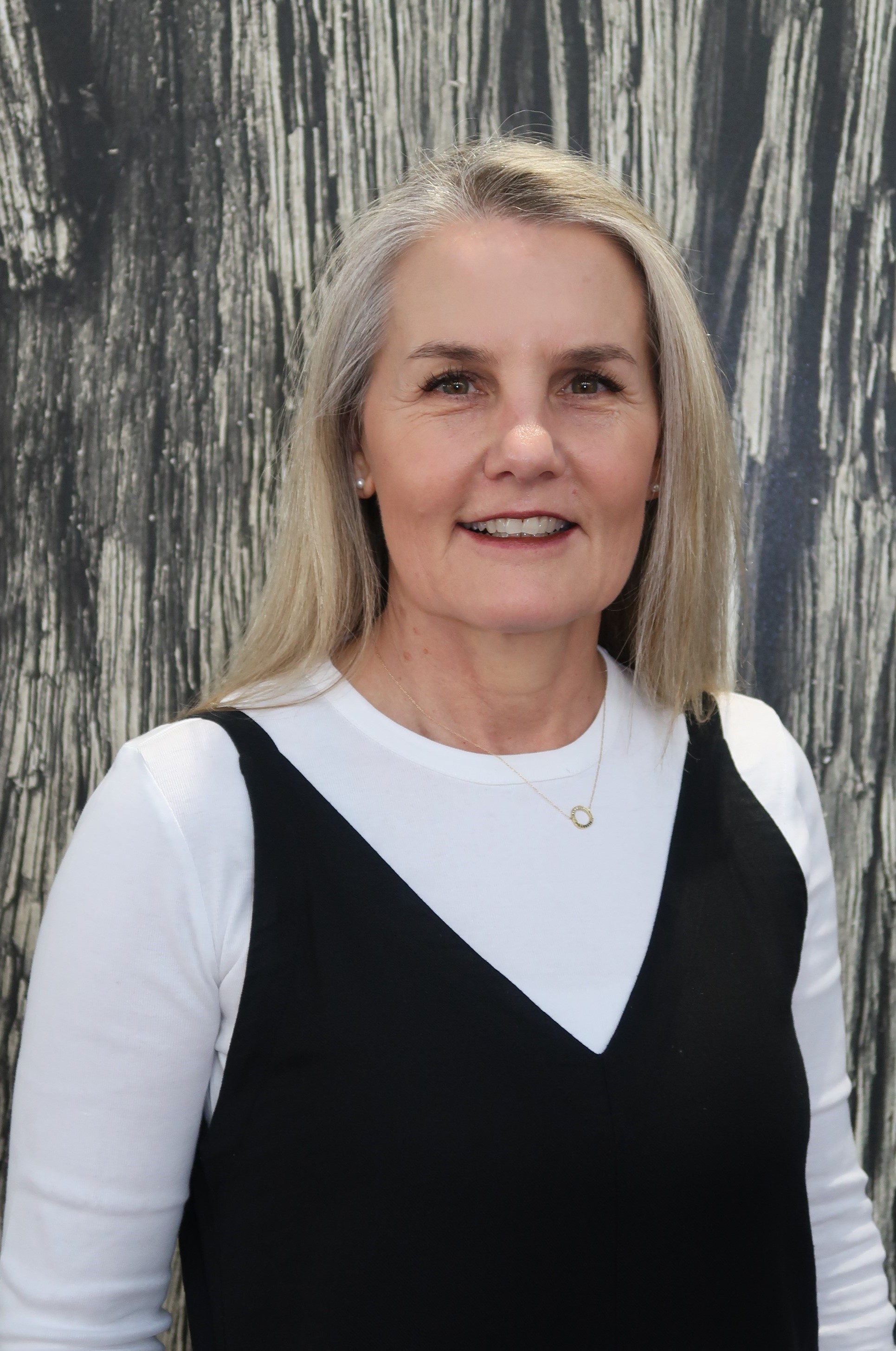 Leigh Thomas